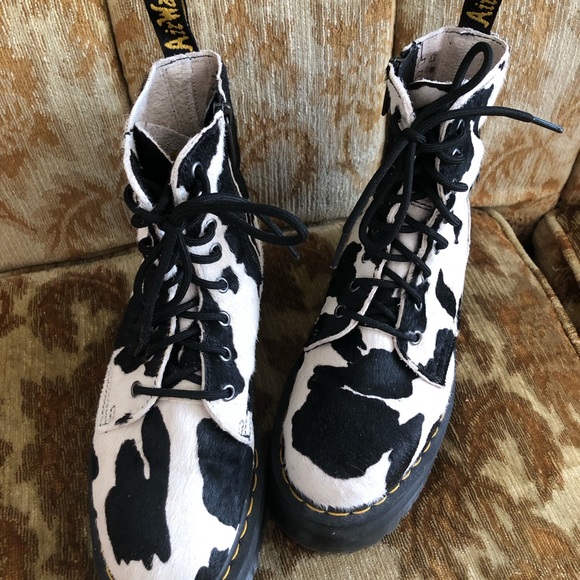Dr. Martens Jadon Cow Print Platform Boot size 7
with original box - Picture 6 of 6